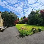 Church Robin Hood's Bay